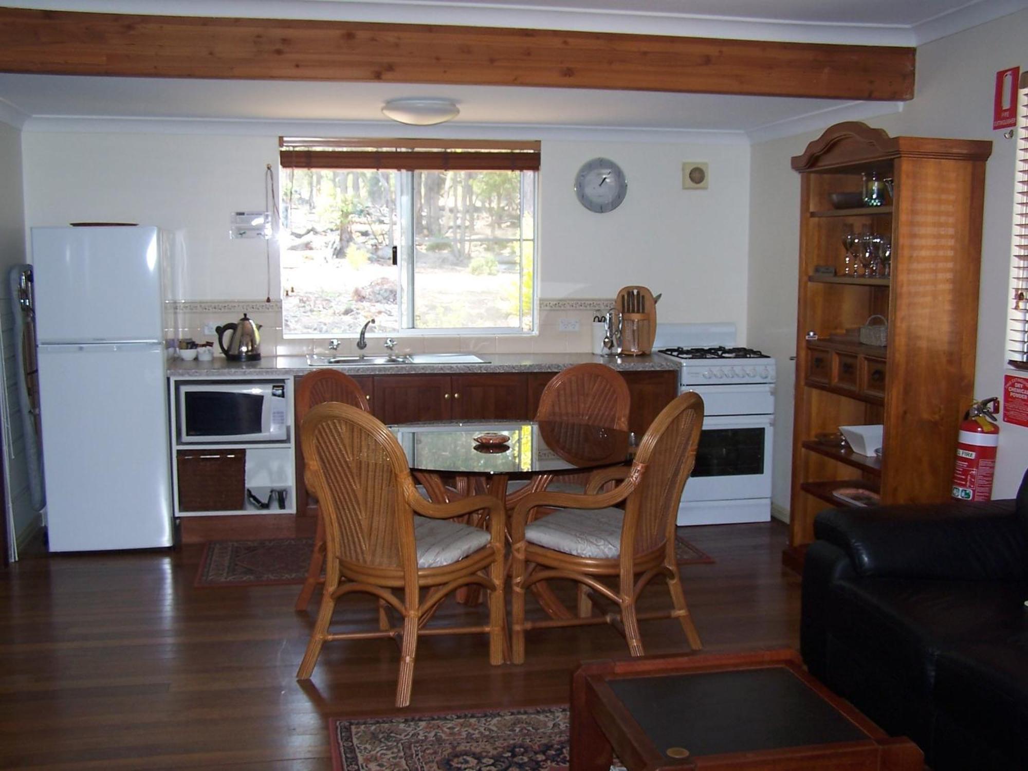 Jarrah Glen Cabins Nannup Oda fotoğraf